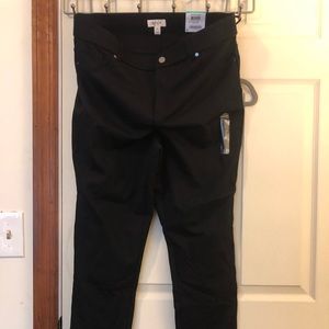 Style & Co Ponte Balck Pants. Straight Leg. Mid Rise Comfort Waist